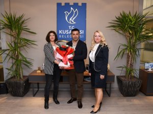 Kuşadası Belediyesi’nden İkiçeşmelik Ortaokulu’na tadilat desteği