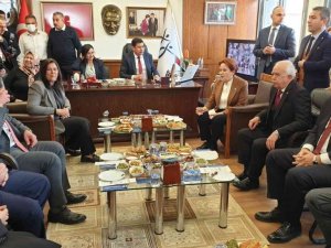 Başkan Özcan, İYİ Parti Genel Başkanı Akşener’i ağırladı