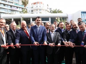 Bakan Kurum ve Bakan Nebati yabancı yatırımcılarla bir araya geldi