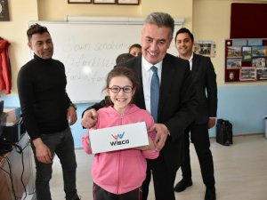 Buharkent’te Down Sendromlu çocuklara sürpriz