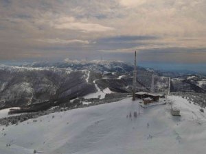 Muğla’nın bilinmeyen Sibirya’sında kar alınlığı 2 metreyi aştı
