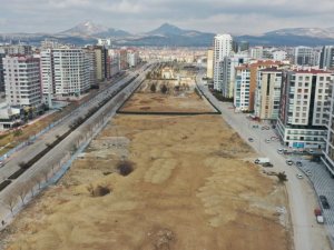 Konya Büyükşehir Belediyesi yeni bir spor sosyal donatı alanı oluşturuyor