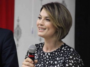 Açelya Akkoyun, dizi projesi için görüşmelerini sürdürüyor