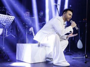 Emre Kaya, “Usta Şarkılar” ile ilk kez sahnede