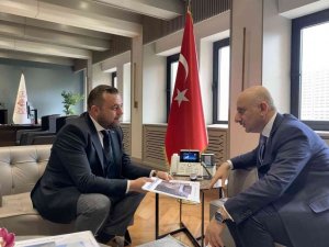 Bakan Karaismailoğlu’na ’Seferihisar’a özel’ videolu sunum