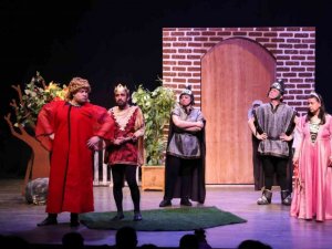 Aydın Büyükşehir Belediyesi Şehir Tiyatrosu’ndan Dünya Tiyatro Günü’ne özel program