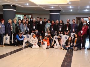 Başkan Özcan Erasmus öğrencilerini makamında ağırlandı