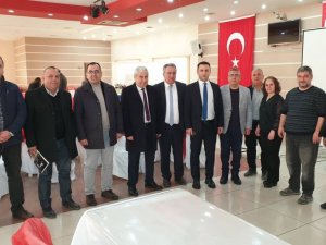 Bozdoğanlı çiftçilere modern seracılık anlatıldı