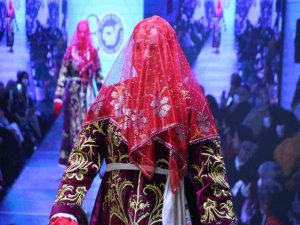 Bodrum’da “Gelenekten Geleceğe” defilesi düzenlendi