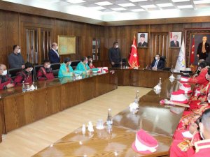 Vali Aksoy, mehteranları ağırladı