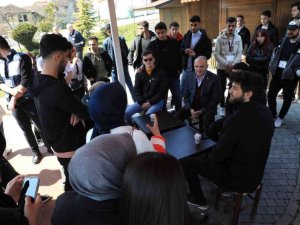 Başkan Özlü, gençlerle bir araya geldi