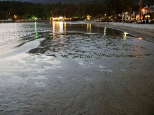 Akyaka’da ürküten görüntü, süper gelgitler başladı, deniz suyu 50 metre çekildi