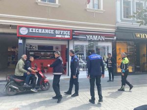 Kuşadası’nda polis ve zabıtadan motosiklet denetimi