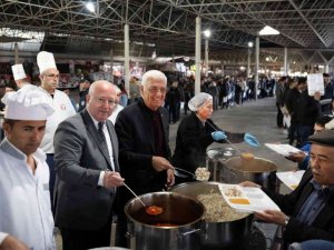 Menteşe Belediyesi her gün 3 bin kişilik iftar yemeği verecek