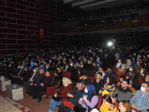 Akşehir Belediyesi TSM korosundan konser
