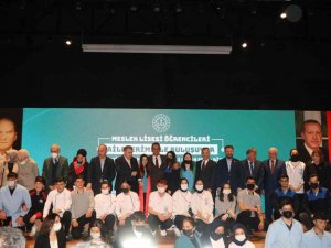 Milli Etiğim Bakanı Özer: "Bir zamanlar ne olacak bu meslek liselerinin halinden gelinen nokta artık herkesin yer almak istediği bir meslek lisesi”