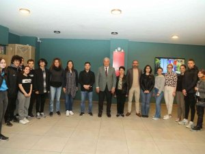 Başkan Atay, yabancı öğrencileri ağırladı