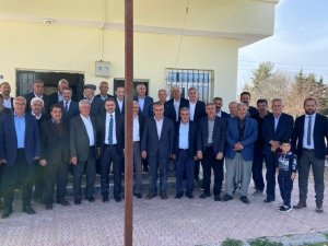 AK Parti heyeti, muhtarlarla bir araya geldi