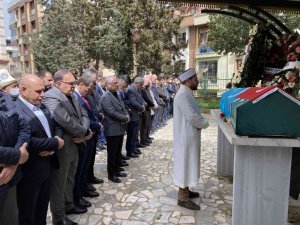 Doğu Türkistan Sürgün Hükümeti Cumhurbaşkanı Vekili Hızırbek Gayretullah son yolculuğuna uğurlandı