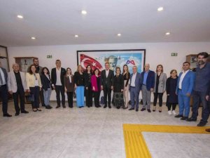 Başkan Seçer, Mersin Kent Konseyi üyeleri ile buluştu