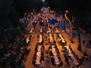 Başkan Çerçioğlu, iftar sofrasında öğrencilerle buluştu