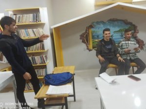 Köyceğiz’de öğrenciler okudukları kitaptaki hikayeleri canlandırıyor