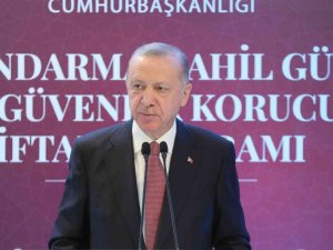 Cumhurbaşkanı Erdoğan: “Teröristlerin tepelerine biniyor, başlarını eziyoruz"