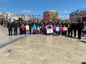 Aydınlılardan polis stantlarına yoğun ilgi