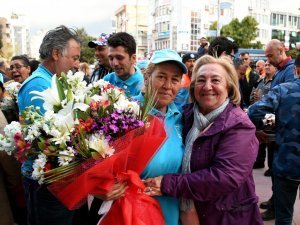 Kuşadası Belediyesi’nde Toplu İş Sözleşmesi sevinci