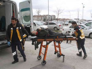 Konya’da silah fabrikasında deneme atışı yapan usta kendi ayağını vurdu