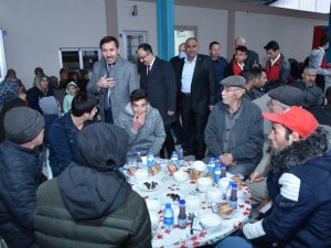 Başkan Kılca, iftarda vatandaşlarla bir araya geldi