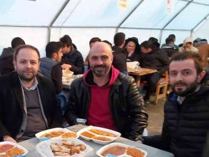 Başkan Koç, orucunu iftar çadırında açtı