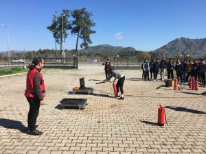 ADÜ’de ’Acil Durum Eğitim ve Tatbikatı’ gerçekleşti