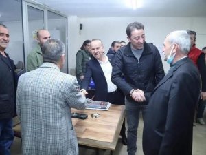 Bandırma Belediye Başkanı Tosun, vatandaşlarla iç içe