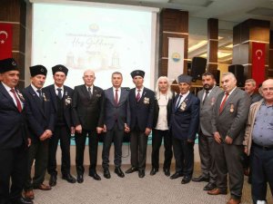 Başkan Şimşek, şehit yakınları ve gazilerle iftarda buluştu