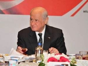 MHP lideri Bahçeli, şehit aileleriyle iftar yemeğinde bir araya geldi