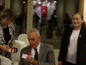 Marmaris Kaymakamı iftar programında çocukları sevindirdi