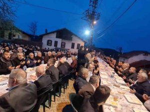 Ceylan ailesinden iftar