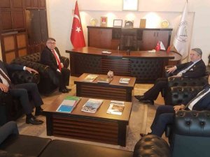 Toptan’dan yeni rektör Yüzölçer’e ziyaret