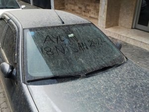 Aydın’a çamur yağdı, oto yıkamacılarda yoğunluk yaşandı