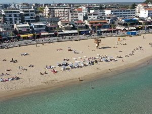 Didim Belediyesi, Altınkum Plajı’nda hizmete başladı