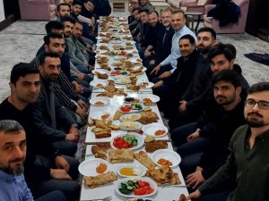 Başkan Ceyhun ve MKYK üyesi Şar, gençlerle sahurda buluştu