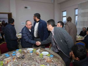 Başkan Kavuş Çarıklar Mahallesinde hemşehrileriyle buluştu