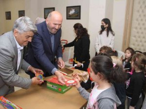Kuyucaklı çocuklar geleneksel Ramazan Çocuk Eğlencesi ile doyasıya eğlendi