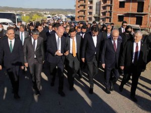 Bakan Kurum: “İzmir’de 9 milyar liralık yatırımı vatandaşlarımıza teslim ettik”