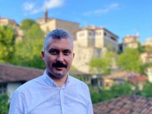 Başkan Sarı, gıda zehirlenmesi üzerinden Safranbolu Belediyesi’ne yüklendi