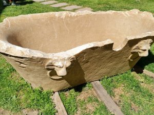 Bir tonluk 1800 yıllık mermer küvet Afrodisias Müzesi’nde sergilenecek