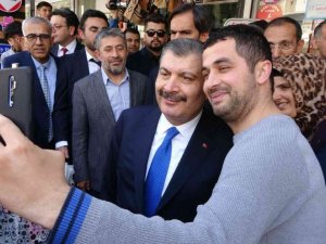 Sağlık Bakanı Koca’ya Adıyaman’da yoğun ilgi