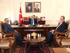 İzmir Valisi Köşger, Aydınlı borsa yöneticilerini ağırladı