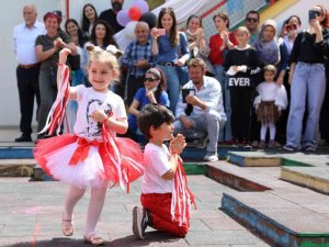 Didim Belediyesi kreşinde 23 Nisan coşkusu